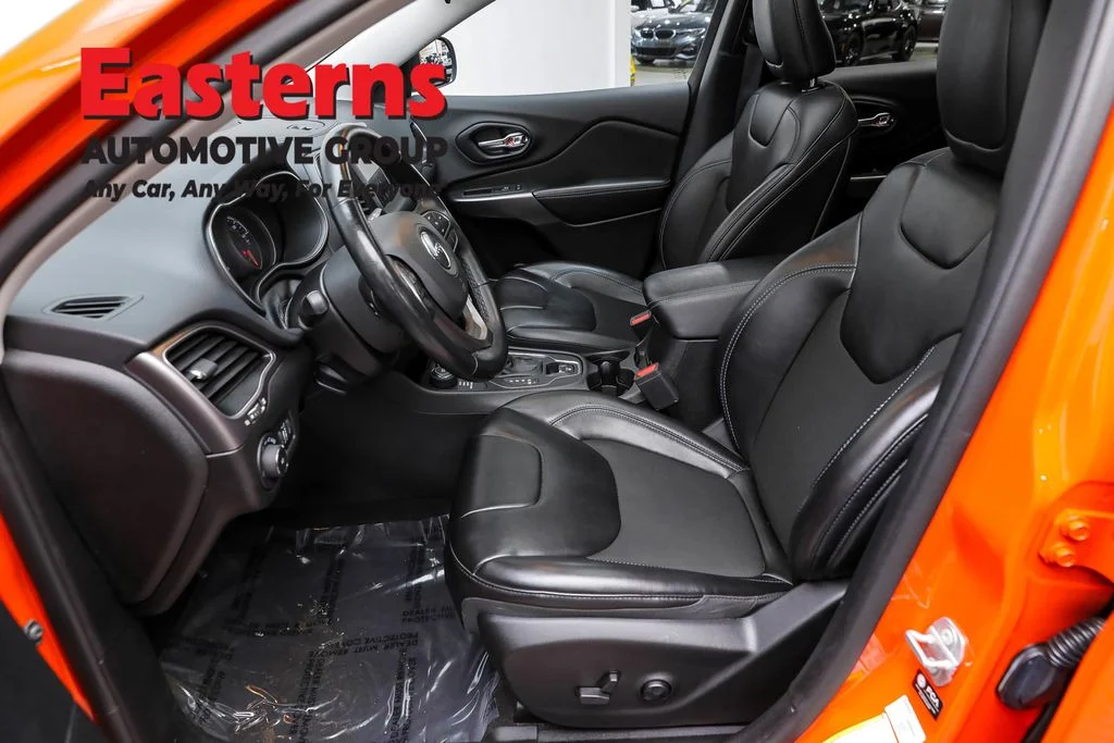 Used 2021 Orange Jeep Latitude Plus image 14