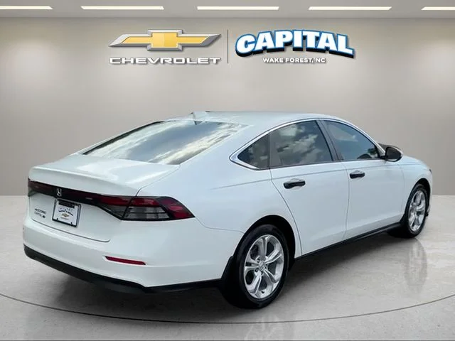 Used 2024  Honda LX image 6