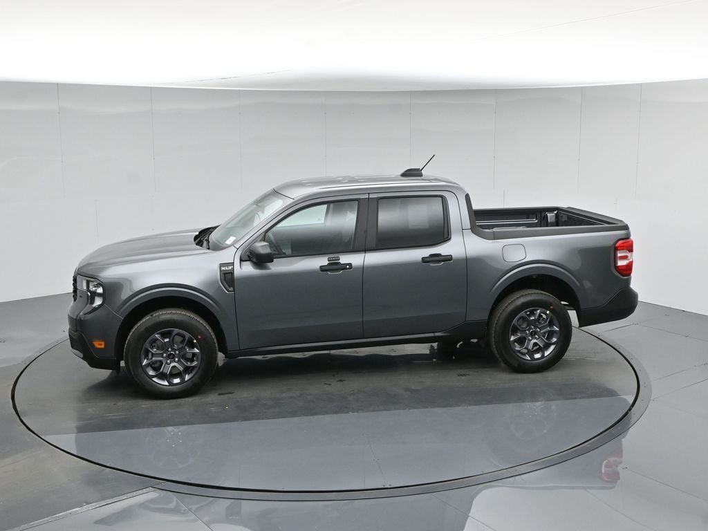 New 2026 Carbonized Gray Metallic Ford XLT image 41