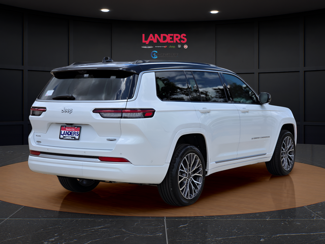 New 2026 Bright White Clear-Coat Exterior Paint Jeep Summit image 3