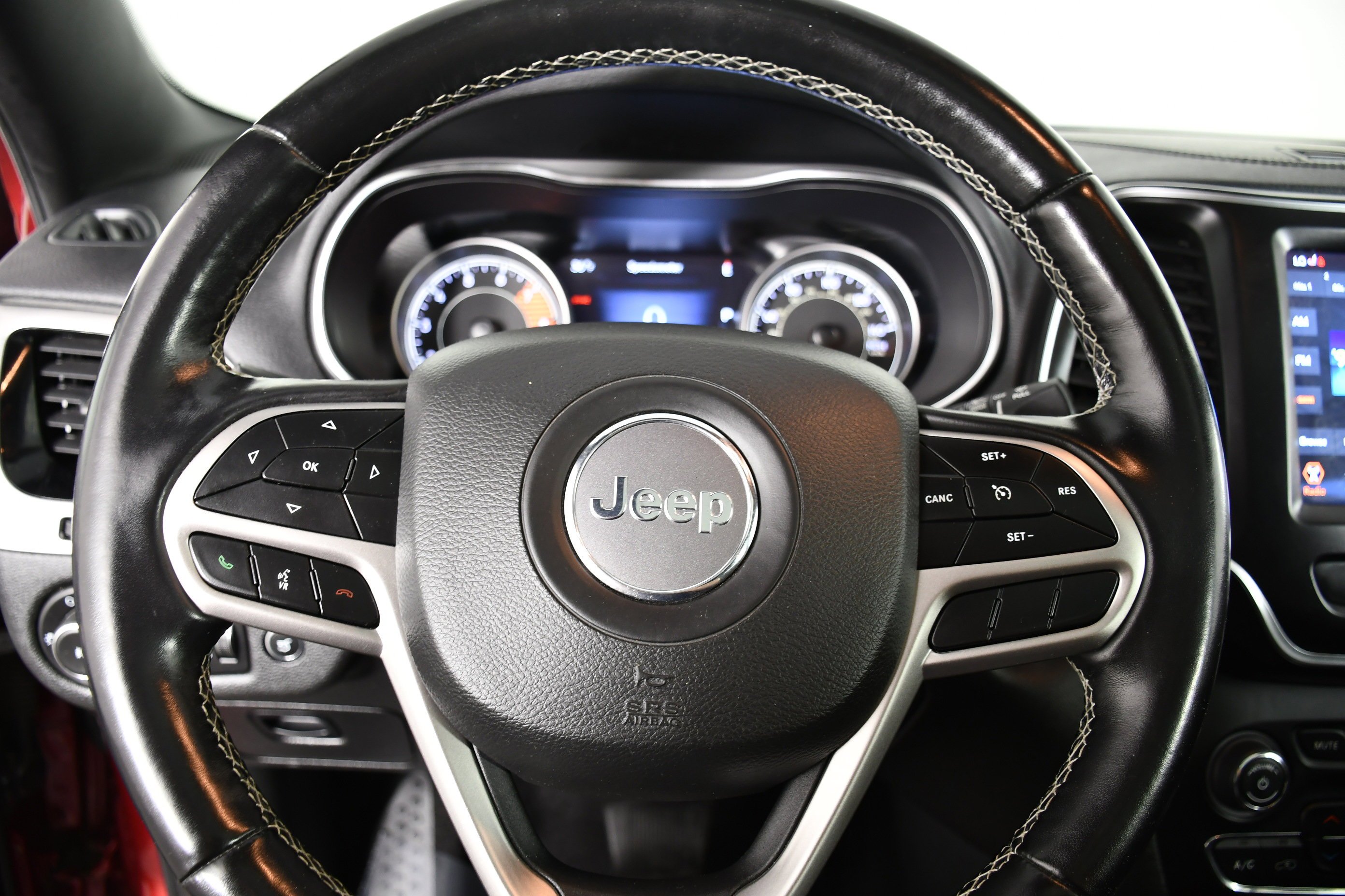 Used 2021 Velvet Red Pearlcoat Jeep 80th Anniversary image 19