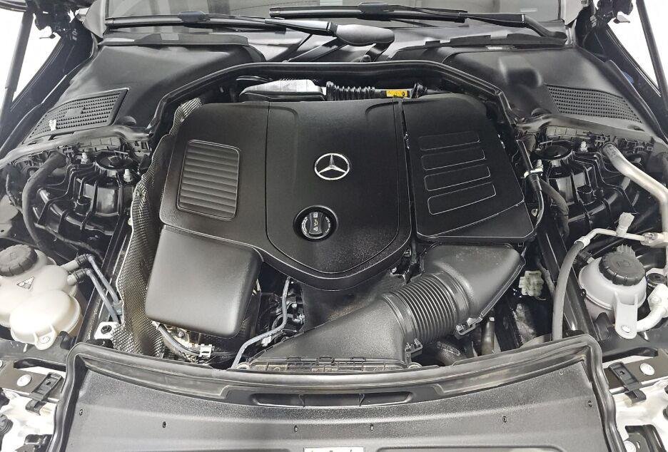 Used 2024 Black Mercedes-Benz C 300 image 11