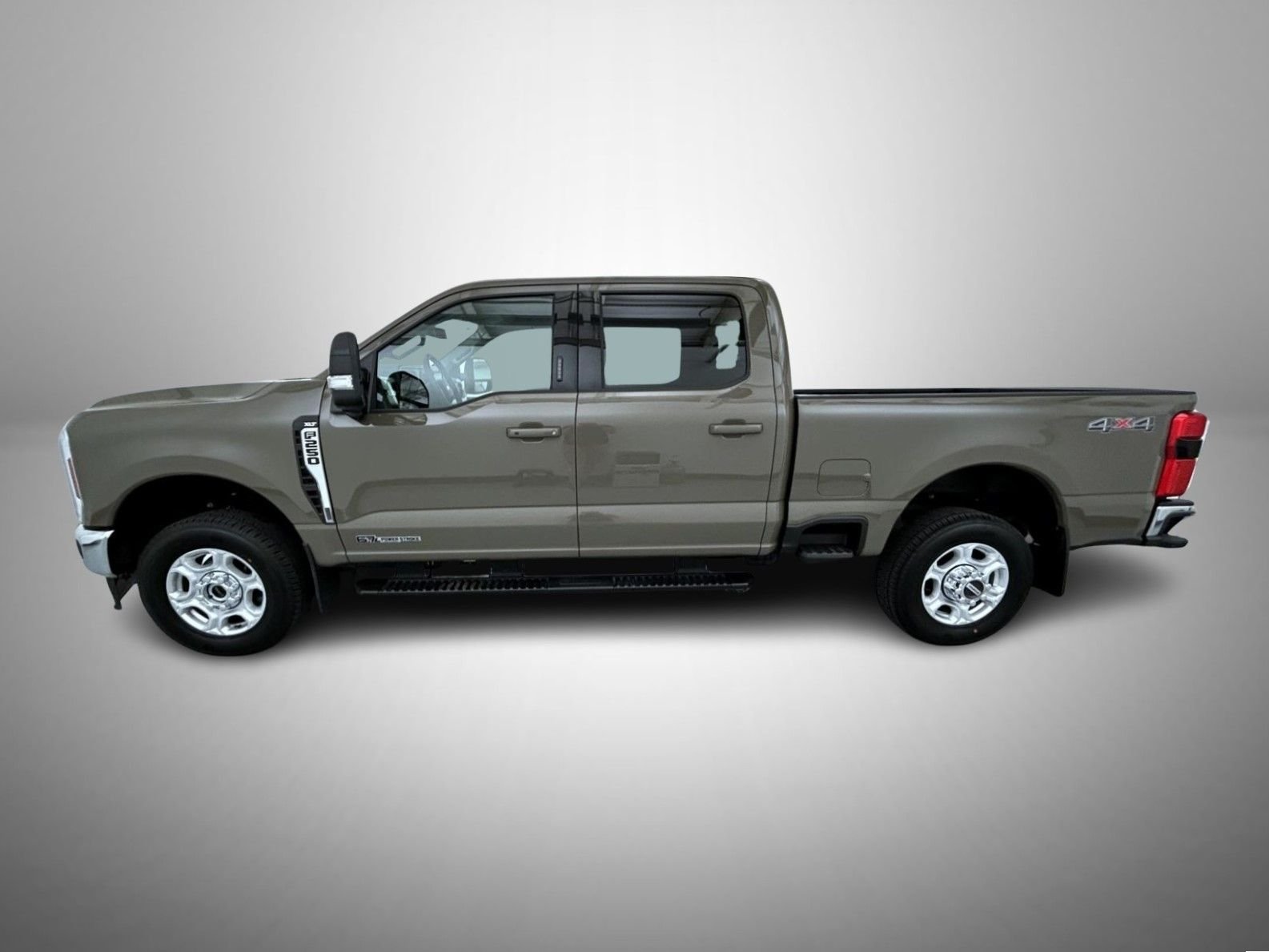 New 2026 Marsh Gray Ford XLT image 8