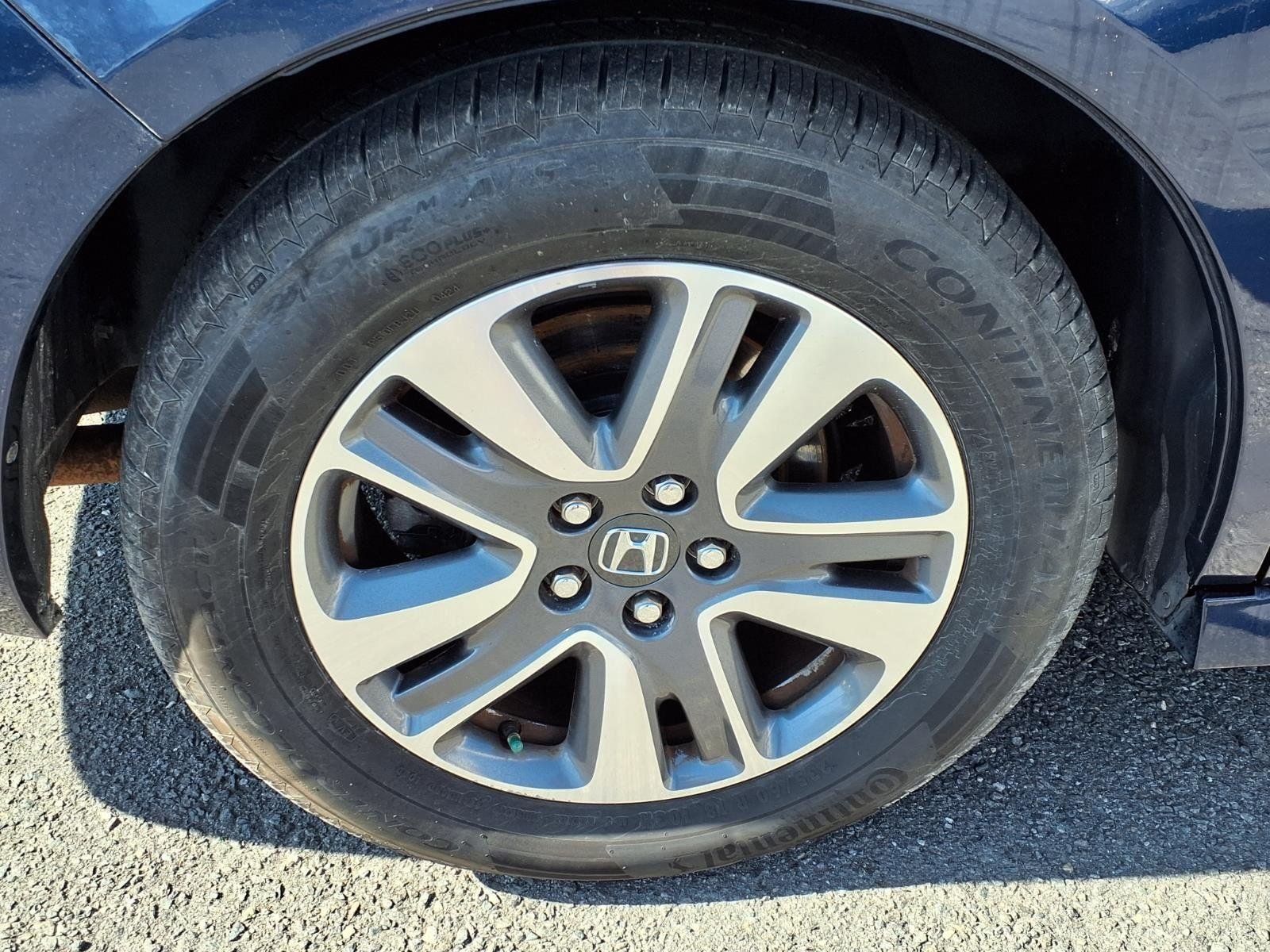 Used 2015  Honda  image 23