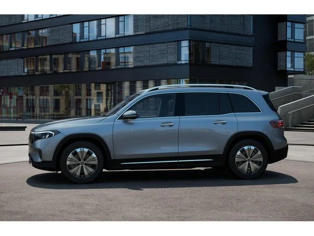 Used 2025 Silver Mercedes-Benz 250+ image 37