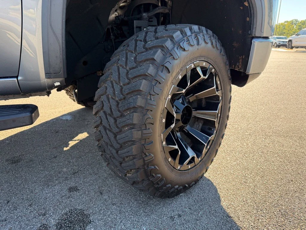 Used 2020 Gray GMC Denali image 8