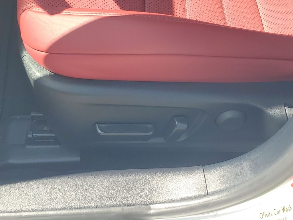 2025 Lexus IS 350 F SPORT - Photo 16