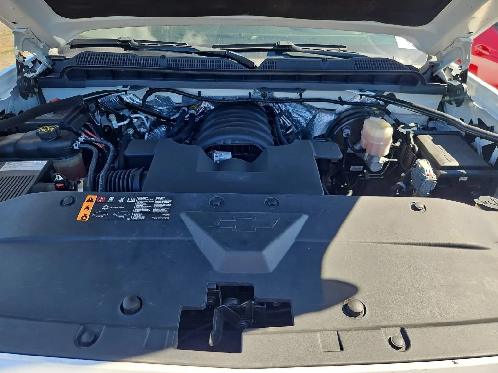 Used 2018 Summit White Chevrolet LT image 31