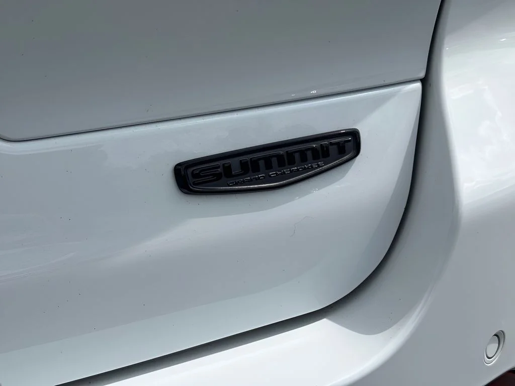 Used 2024 White Jeep Summit image 24