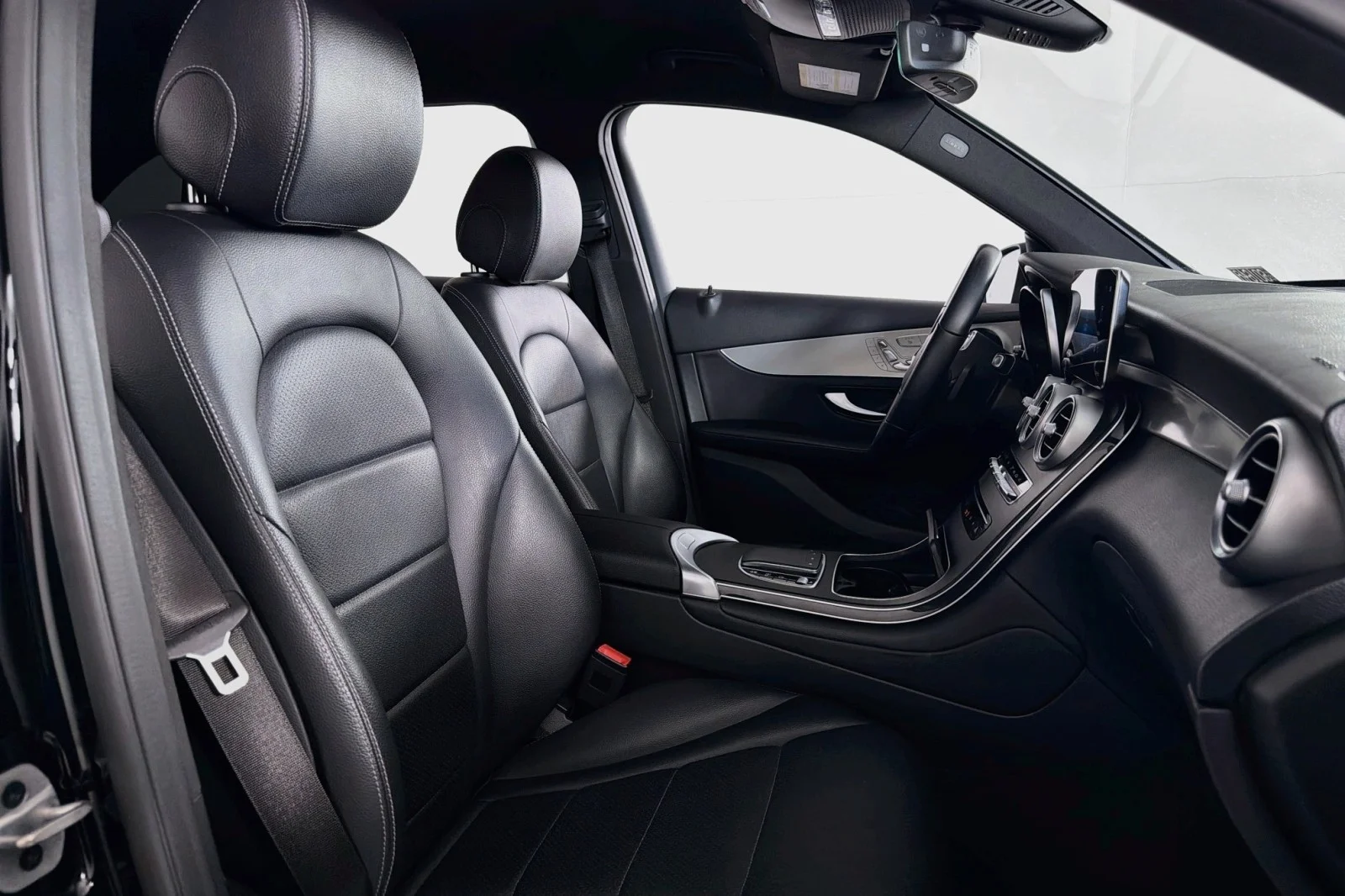 Used 2021 Black Mercedes-Benz 300 image 6
