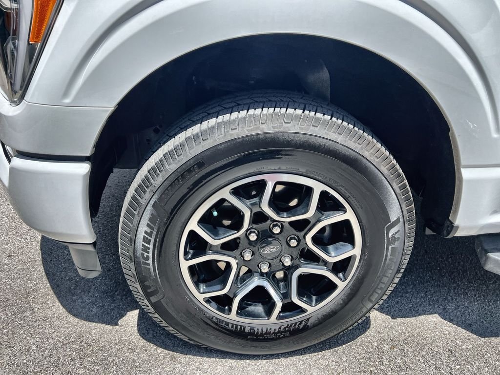 Used 2023 White Ford XLT image 10