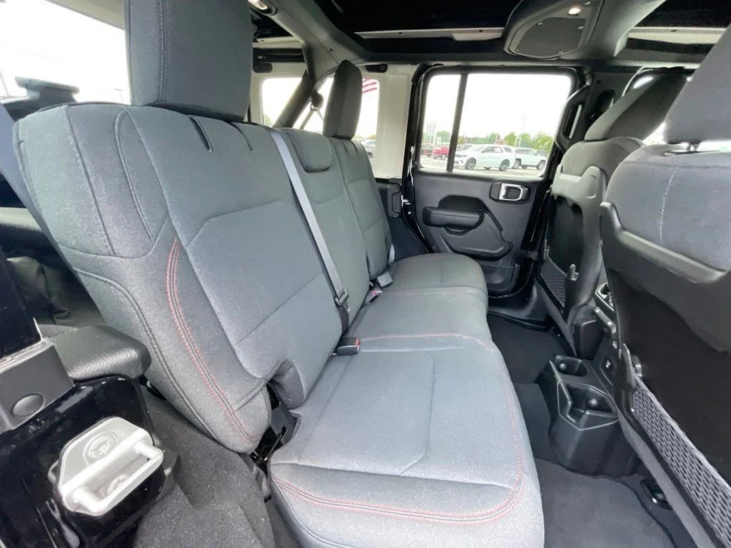 Used 2025 Black Jeep Rubicon image 13