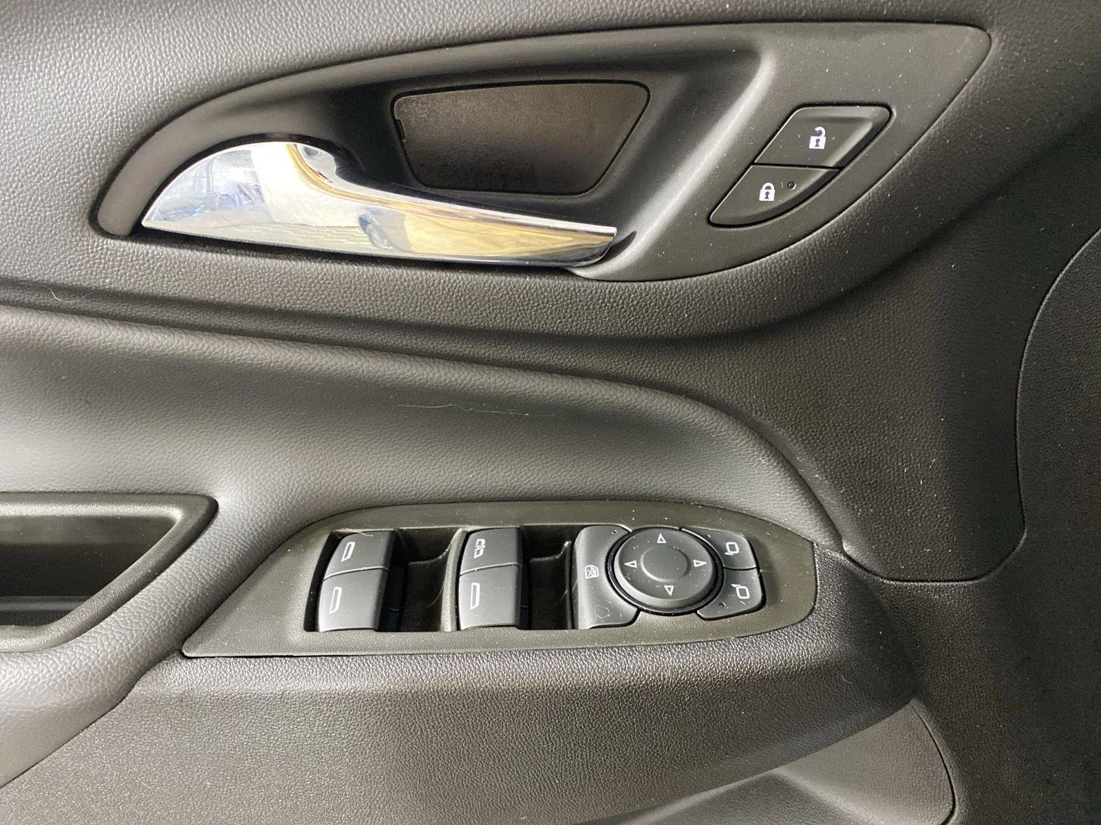 Used 2024 Sterling Gray Metallic Chevrolet LT image 19