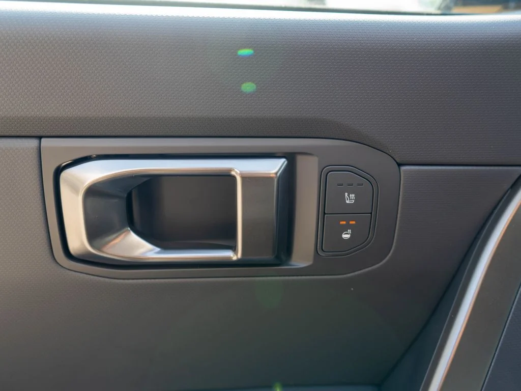 New 2027 Brown Kia X-Line S image 19