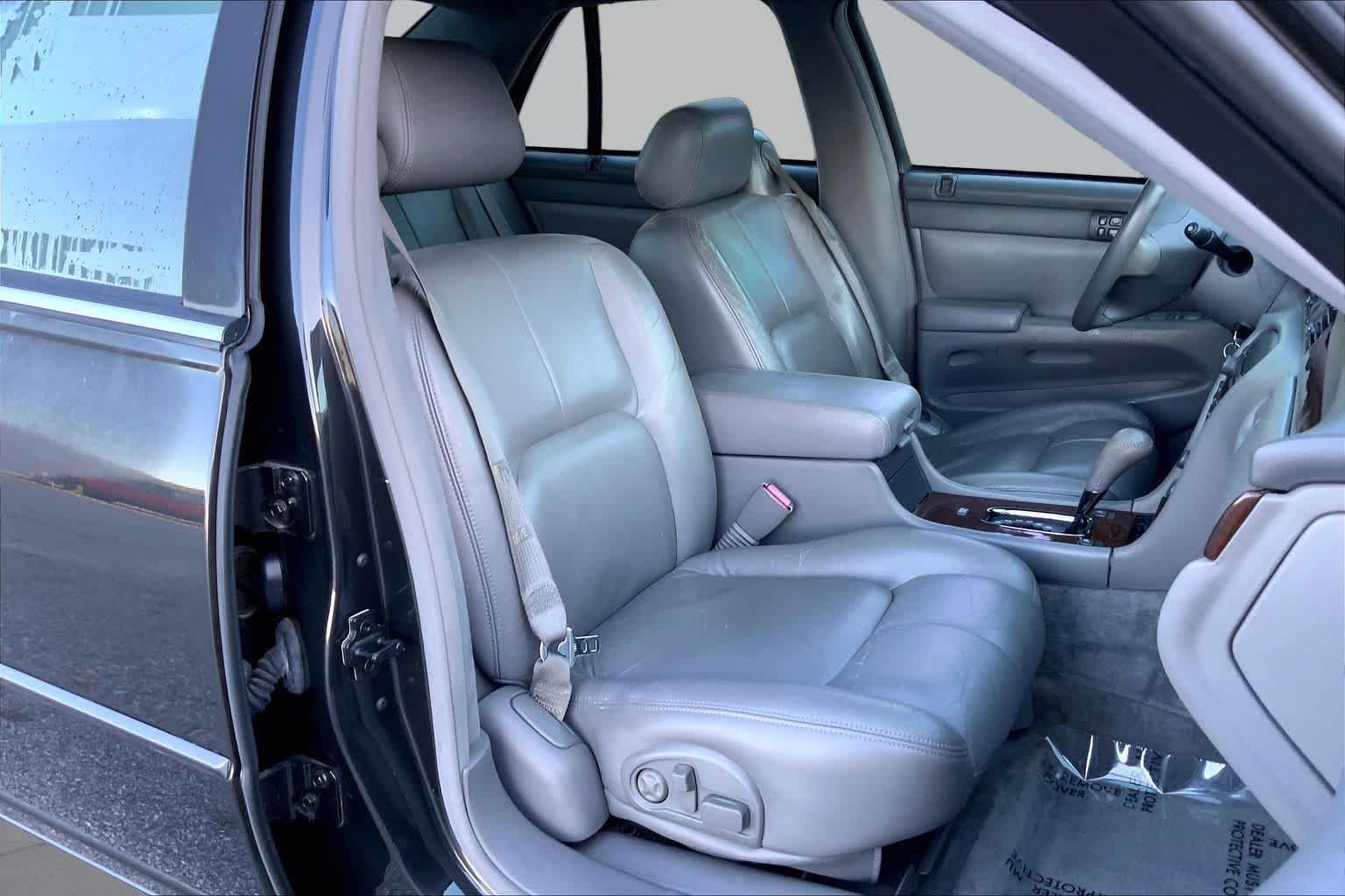 Used 2002 BLACK Cadillac Luxury SLS image 7