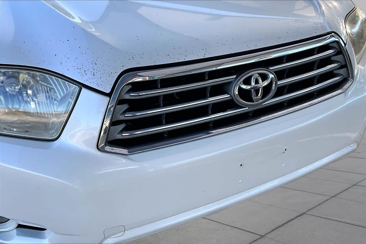 Used 2009 Blizzard Pearl Toyota Limited image 29