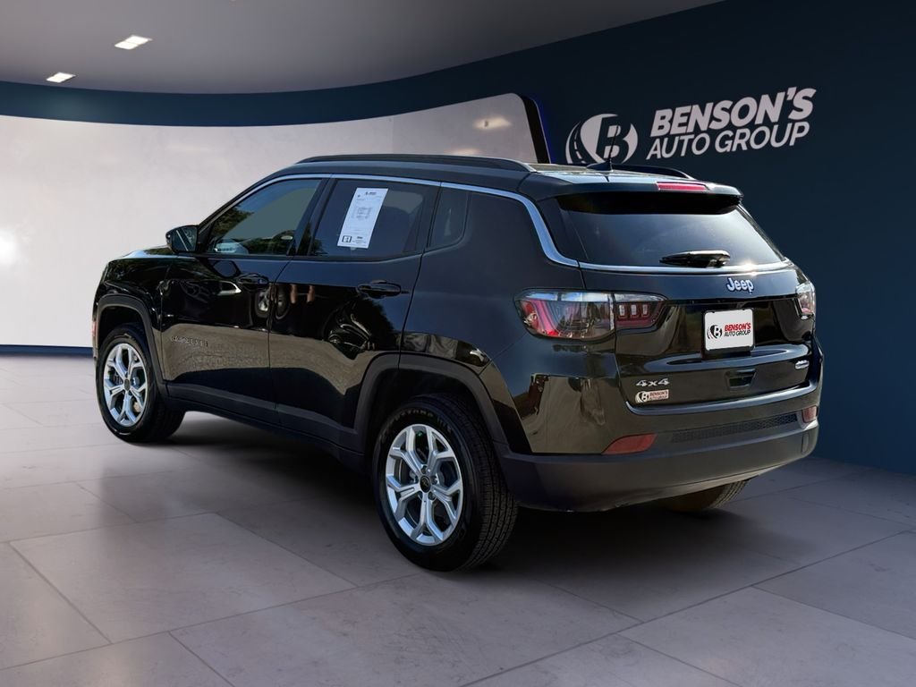 Used 2025 Black Jeep Latitude image 2