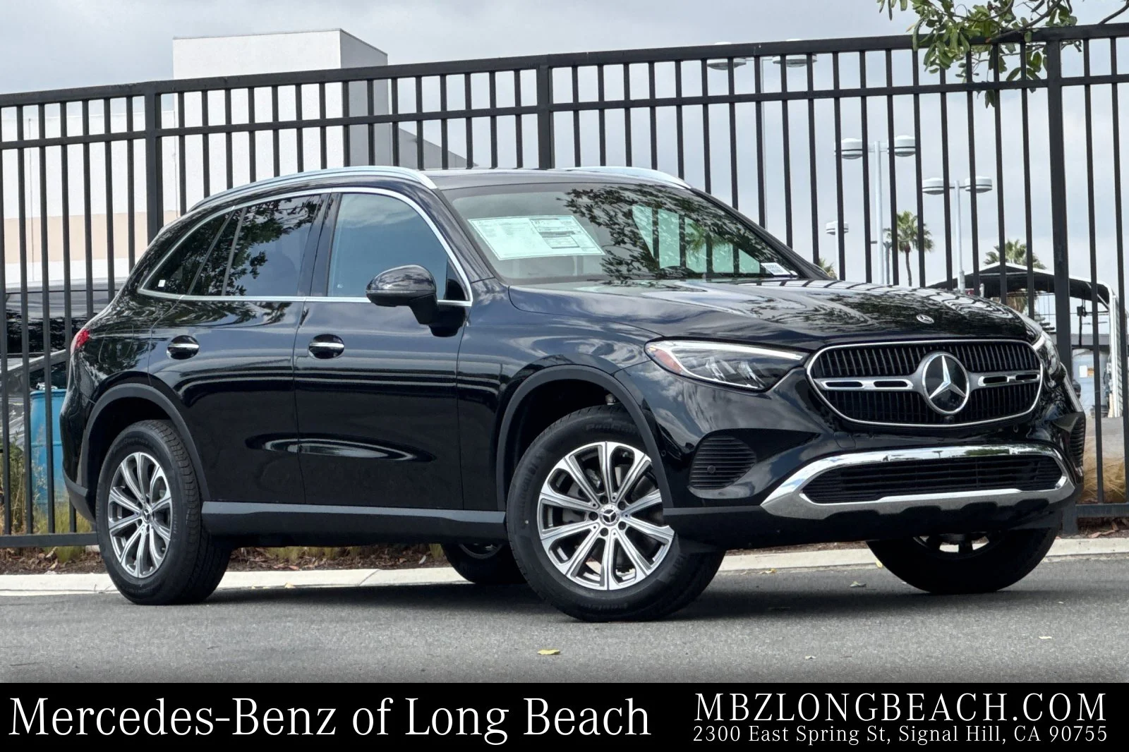 New 2026 Black Mercedes-Benz GLC 300 image 1