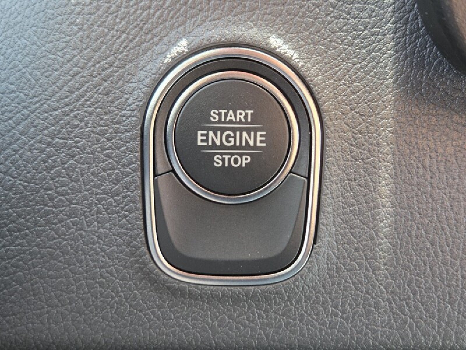 New 2026 Arctic White Mercedes-Benz DCWS2S image 31