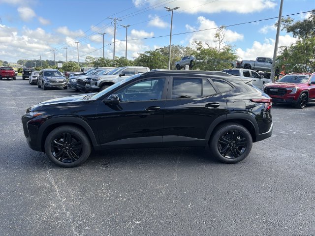 New 2026 Mosaic Black Metallic Chevrolet ACTIV image 8