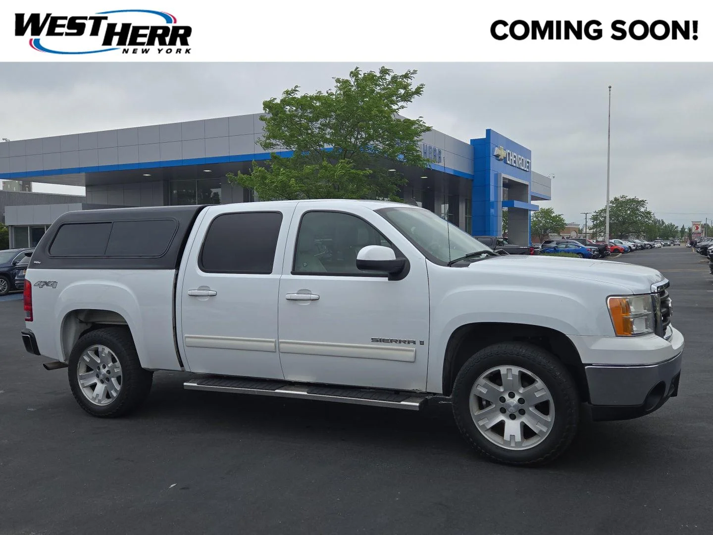 Used 2007 Summit White GMC SLT image 1