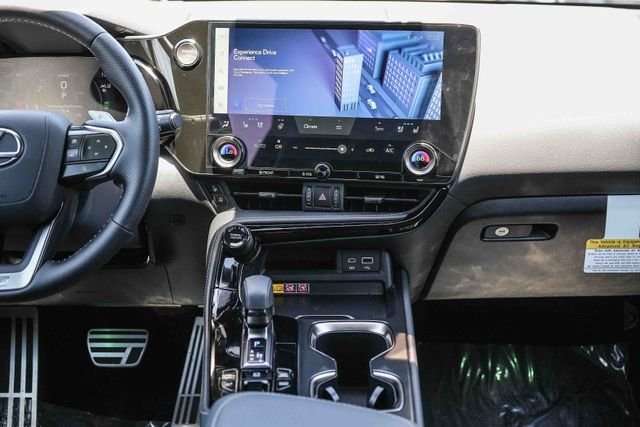 2026 Lexus NX 450h+ F-Sport - Photo 16