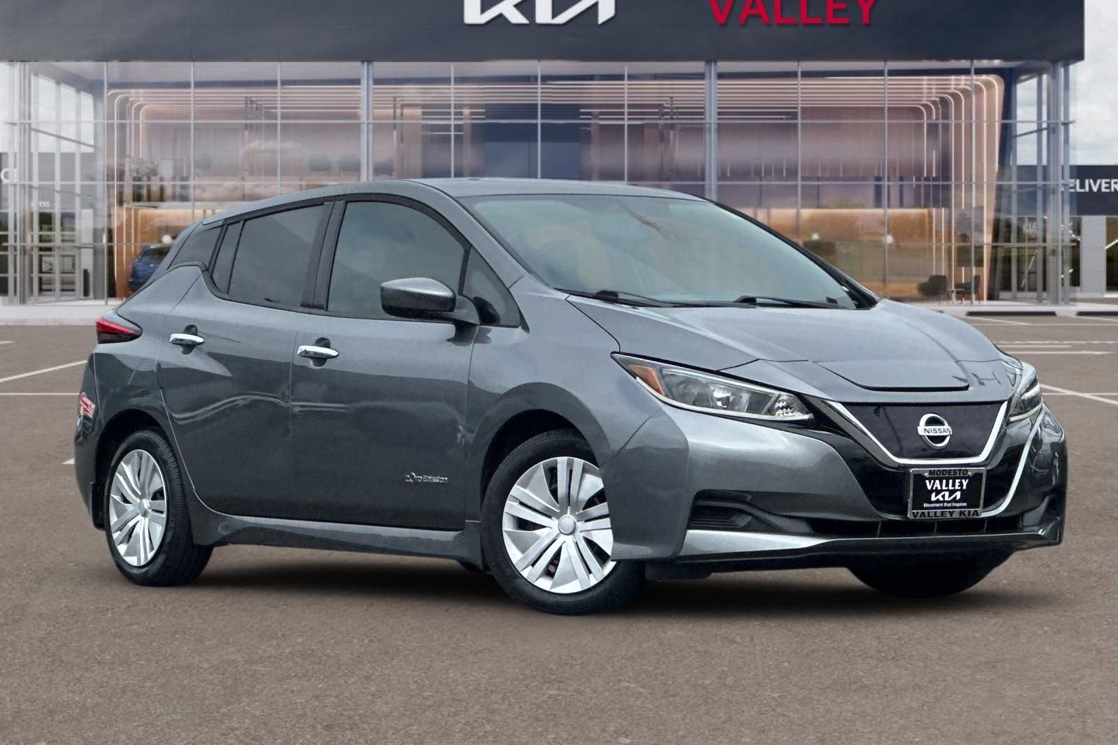 Used 2018 Nissan LEAF S with VIN 1N4AZ1CP1JC315971 for sale in Modesto, CA