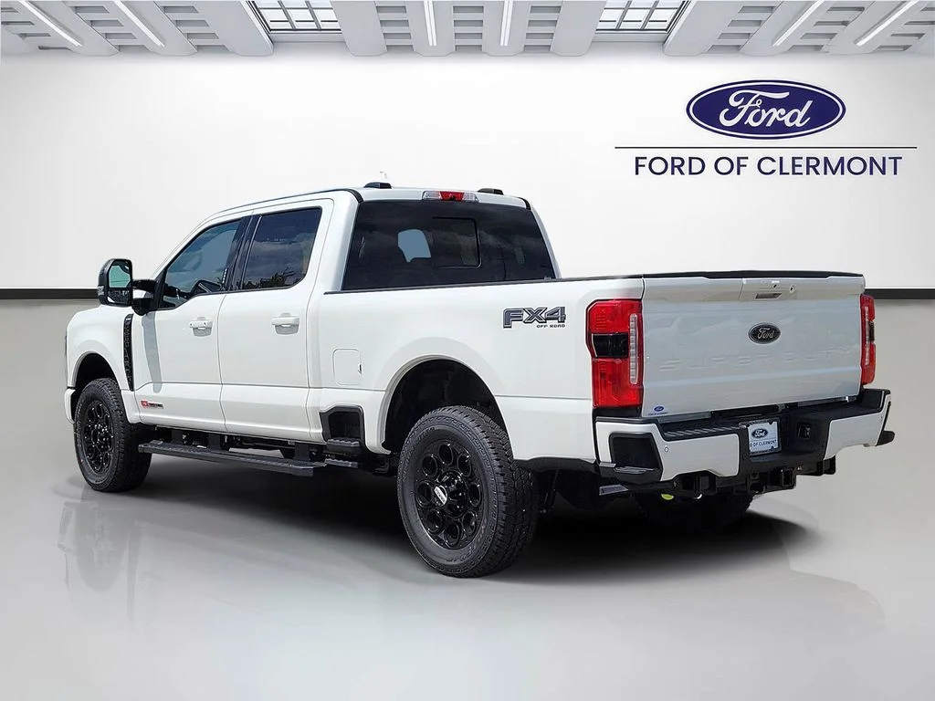 New 2026 Star White Metallic Tri-Coat Ford F-250® Lariat® image 3