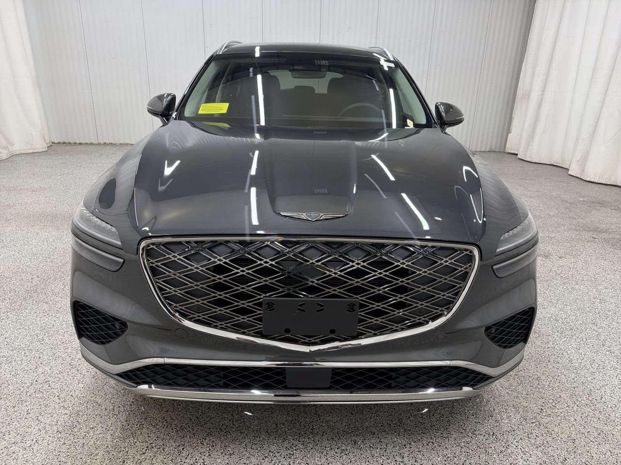 New 2027 Makalu Gray Genesis 2.5T image 2