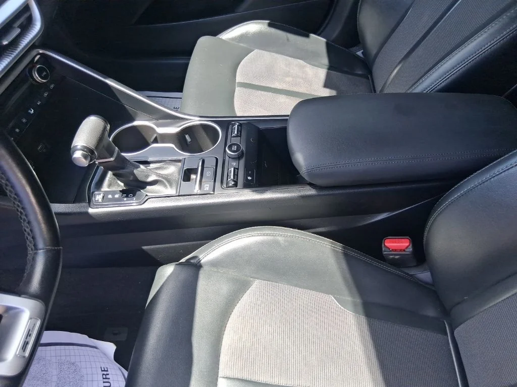 Used 2023 Black Kia GT-Line image 14