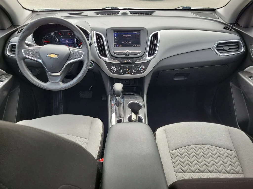 Used 2022 White Chevrolet LT image 11