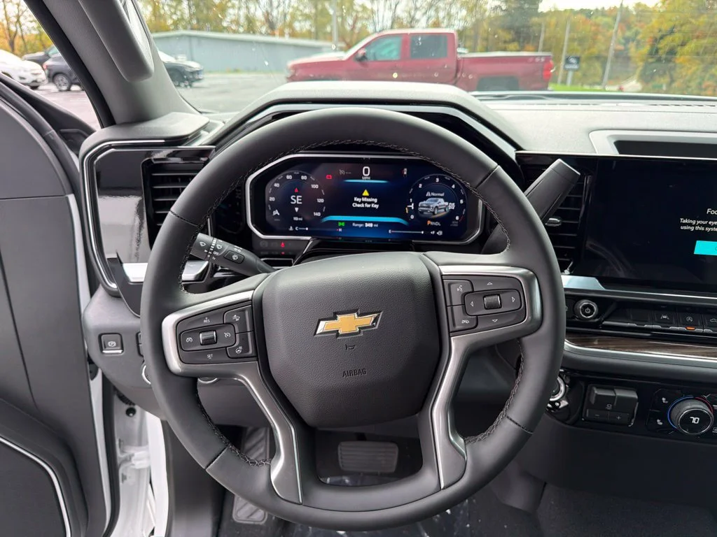 New 2026 Summit White Chevrolet LT (2FL) image 12