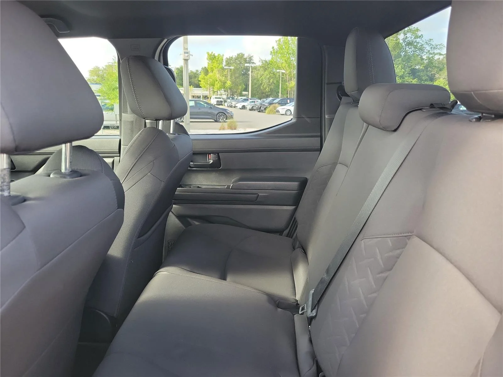 Used 2025 Ice Cap Toyota SR5 image 28