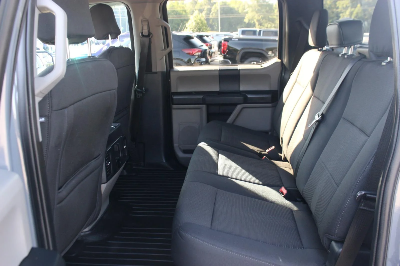 Used 2020 Grey Ford XL image 32
