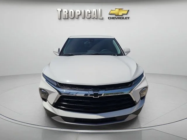 New 2026 Summit White Chevrolet 2LT image 8