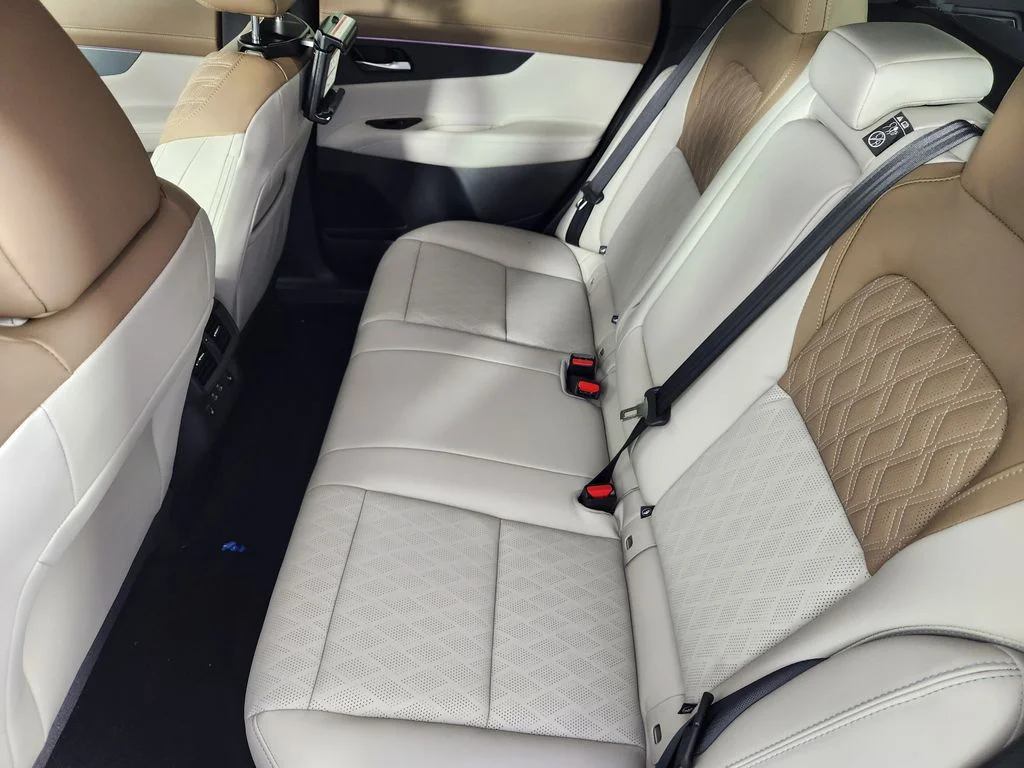New 2026 White Nissan Platinum image 12