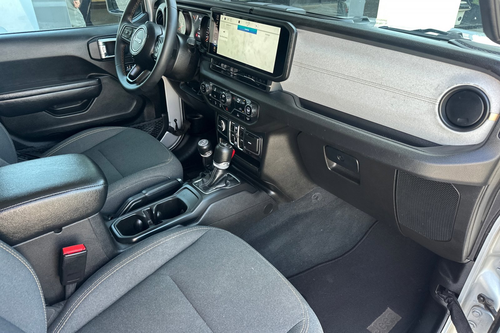 2024 Jeep Wrangler 4-Door Sport S - Photo 15