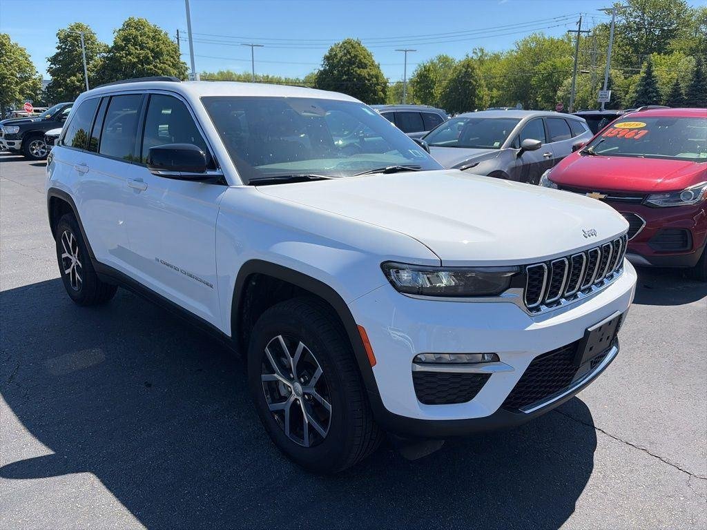 Used 2025 Bright White Clearcoat Jeep Limited image 3
