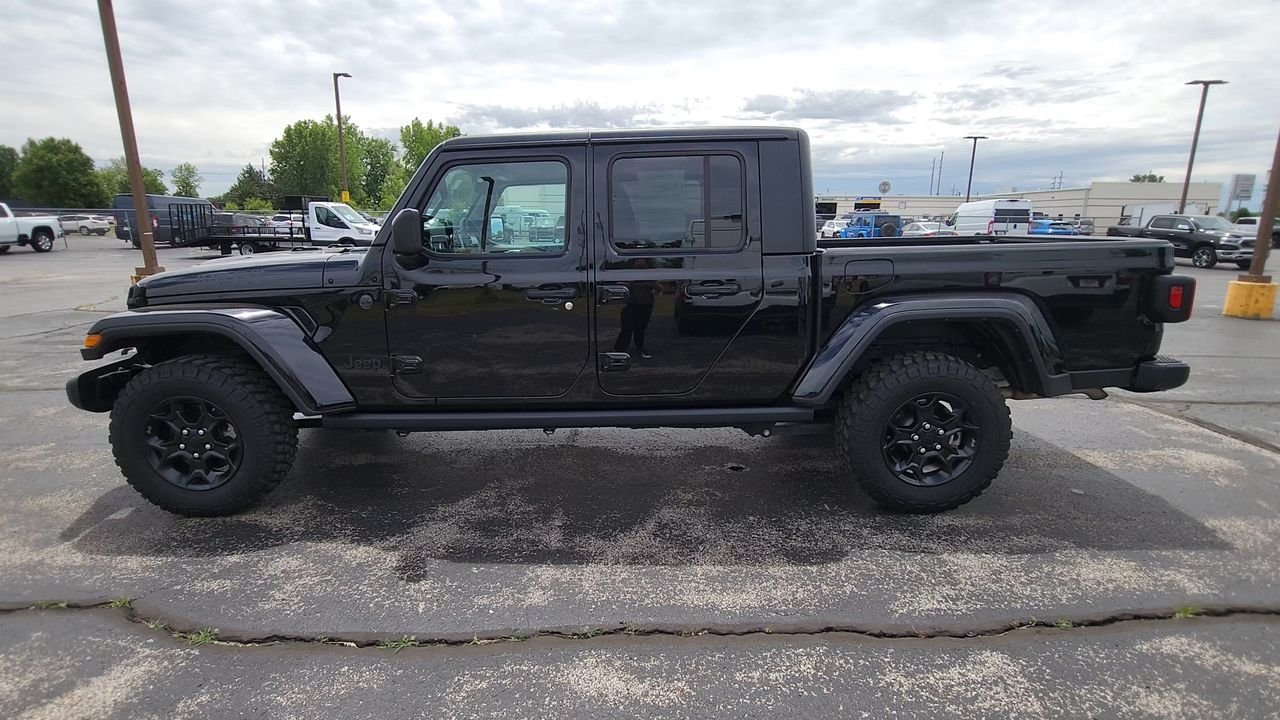 Used 2023 Black Jeep Willys image 5