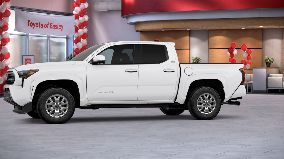 New 2026 Ice Cap Toyota SR5 image 31