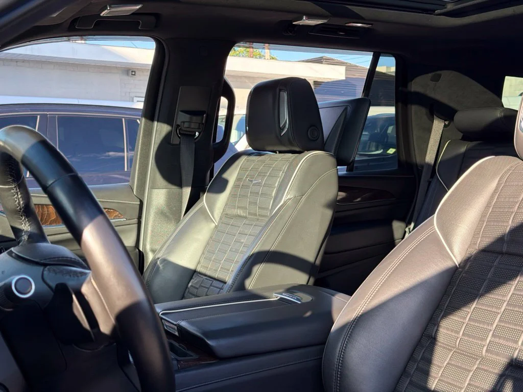 Used 2022 Black Cadillac Sport Platinum image 33