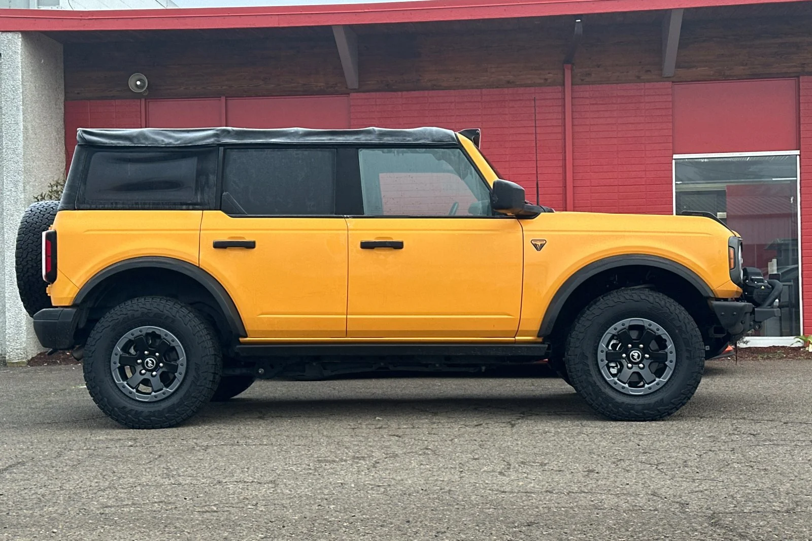 Used 2021 ORANGE Ford  image 3