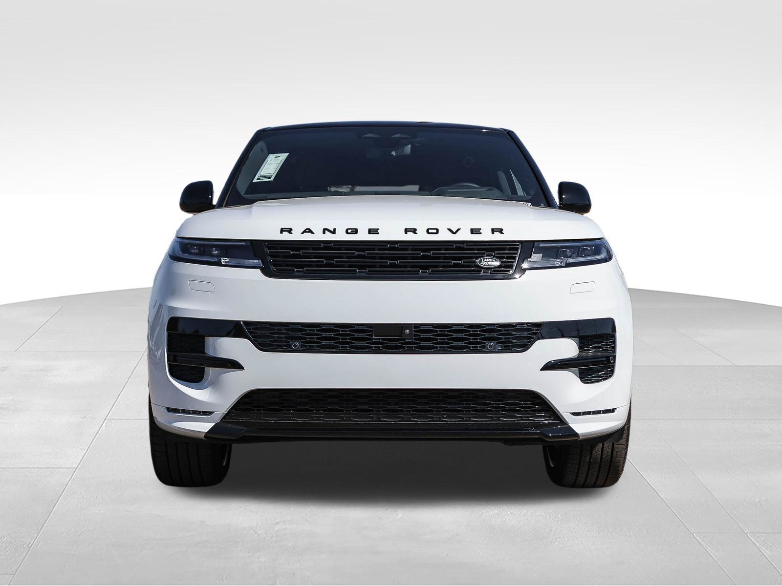 New 2026 Fuji White Land Rover Dynamic SE image 2