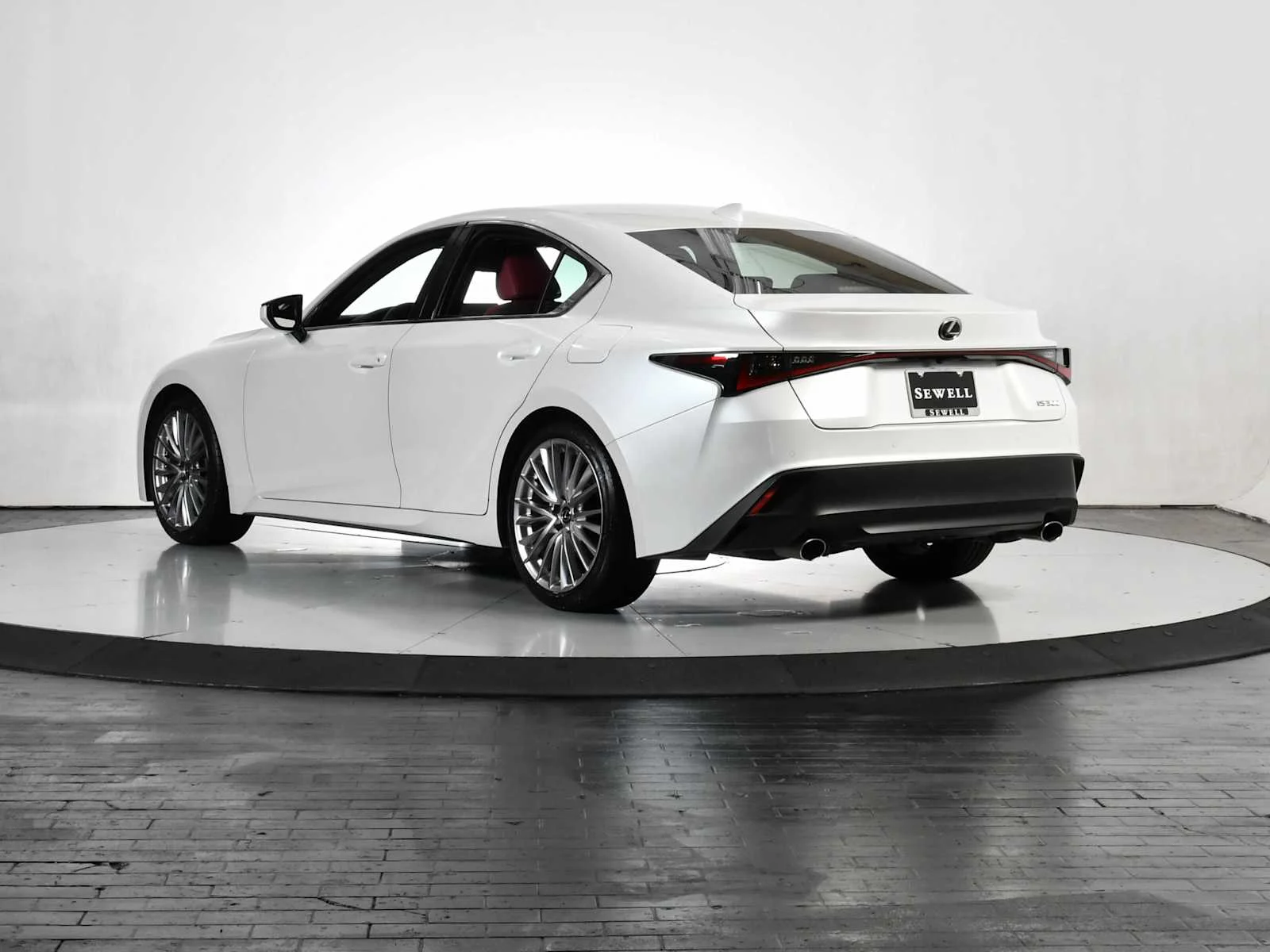 Used 2024 Eminent White Pearl Lexus  image 3