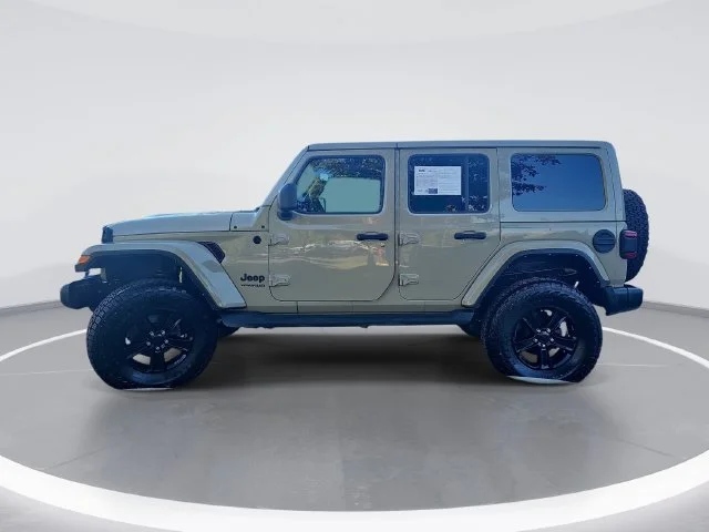 Used 2022 Beige Jeep Unlimited Sahara Altitude image 6