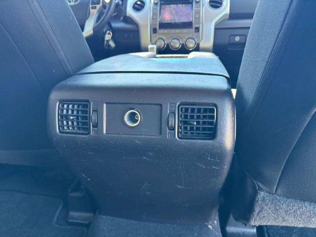 Used 2015 Gray Toyota SR5 image 21