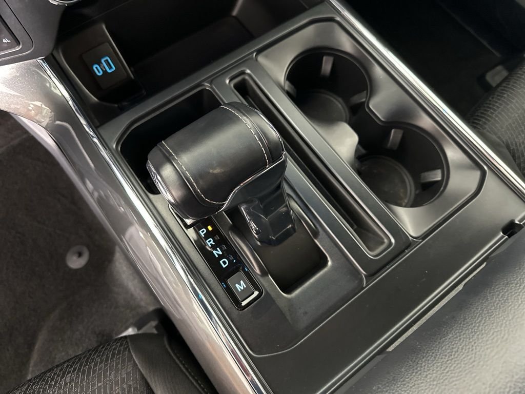 Used 2022 Black Ford XLT image 29