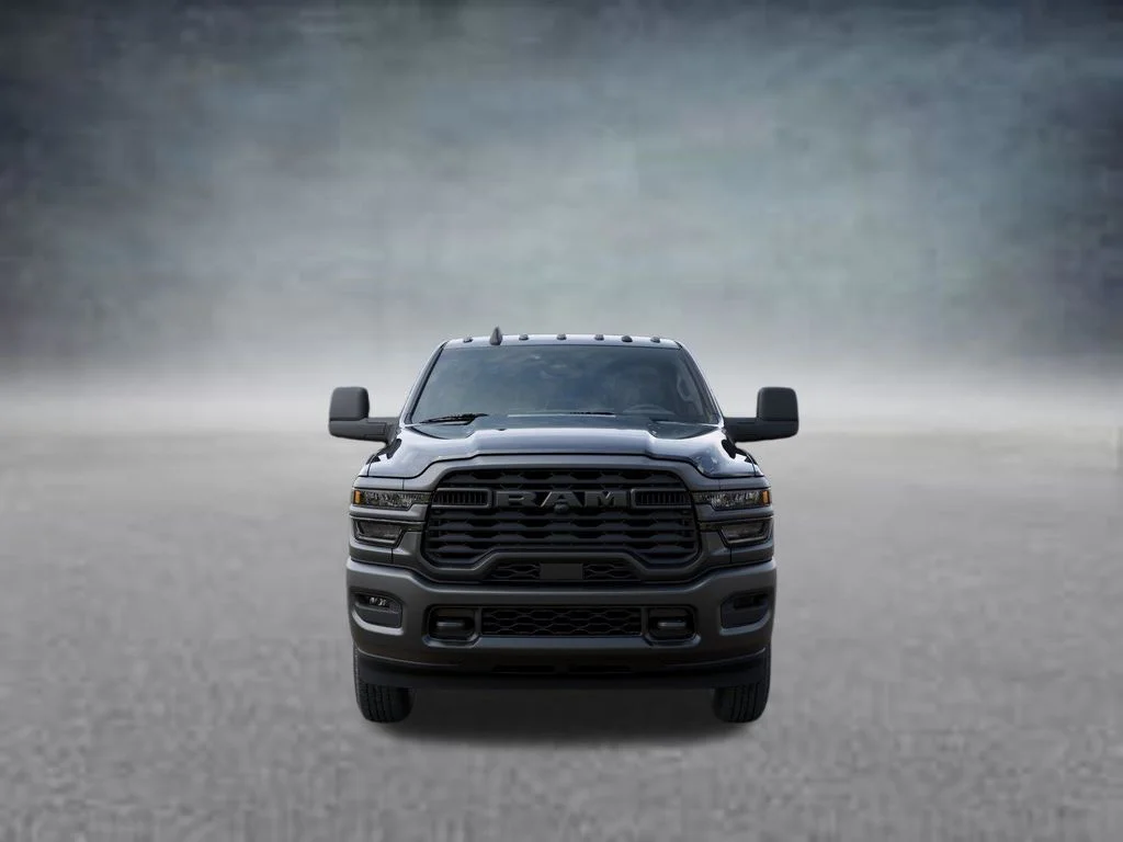 New 2026 Diamond Black Crystal Pearl-Coat Exterior Paint RAM Tradesman image 6
