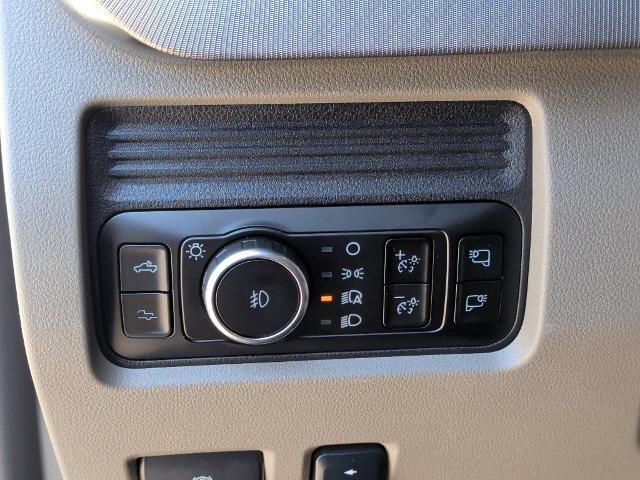 New 2027 Star White Metallic Tri-Coat Ford F-250® Platinum® image 68