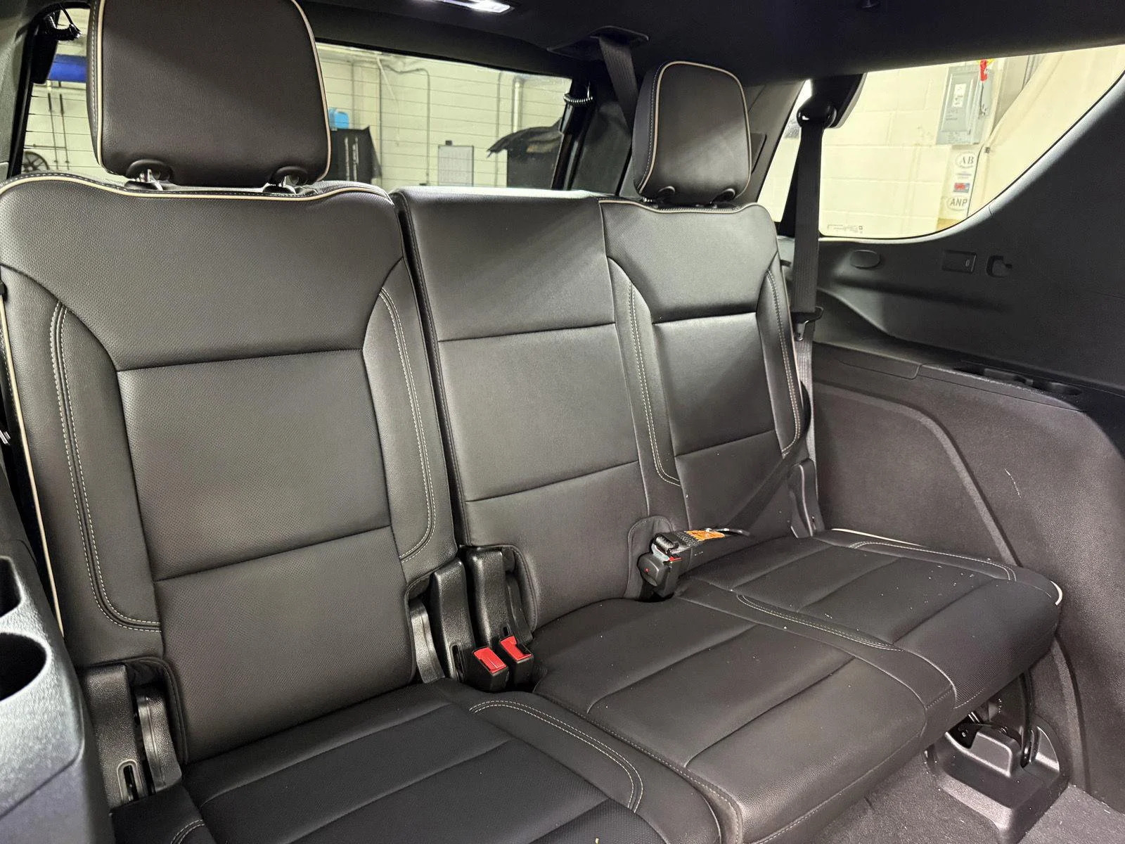 Used 2021 White GMC SLT image 38